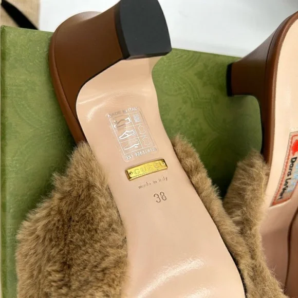 Women's Gucci-Dans Les Vert Horsebit
Size 38-NWT.-FULL INCLUSION
Made in Italy - Picture 10 of 10